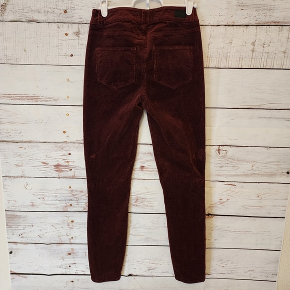 PAIGE- Hoxton Ankle-Burgundy Courdroy jeans...size 25 - Picture 3 of 9